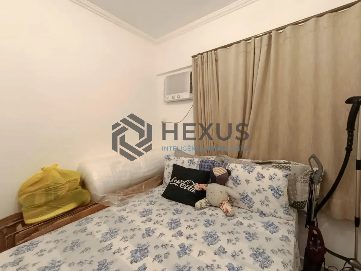Foto 14 de Apartamento reformado com varanda e lazer a 600m da praia na Enseada, Guarujá