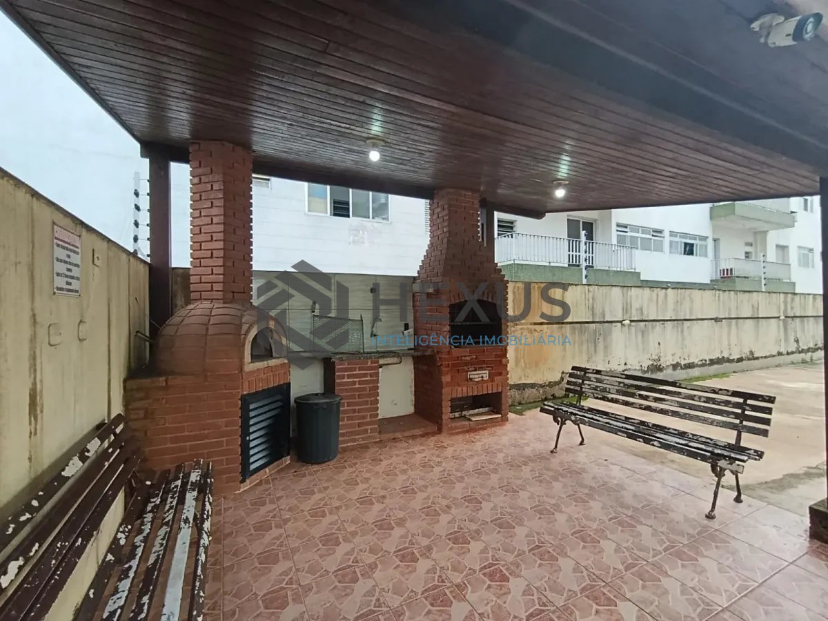 Foto 22 de Apartamento reformado com varanda e lazer a 600m da praia na Enseada, Guarujá
