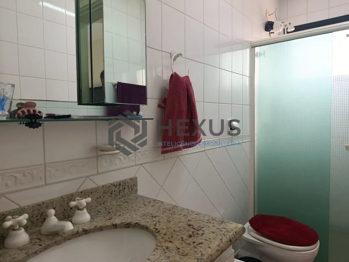 Foto 14 de Apartamento com varanda e lazer na Enseada, Guarujá