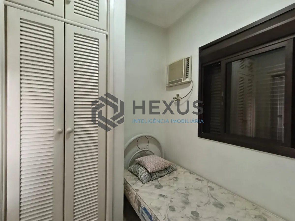 Foto 28 de Apartamento com varanda e lazer na Enseada, Guarujá