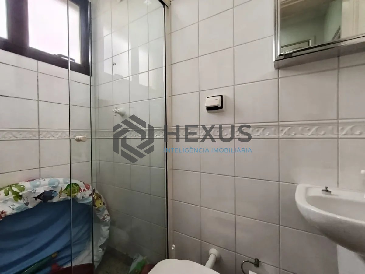 Foto 29 de Apartamento com varanda e lazer na Enseada, Guarujá