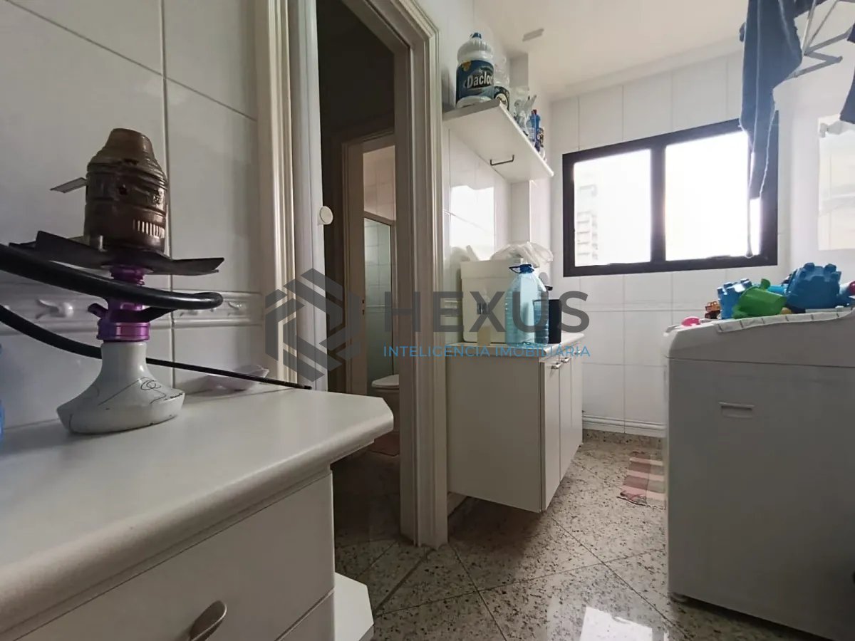 Foto 30 de Apartamento com varanda e lazer na Enseada, Guarujá