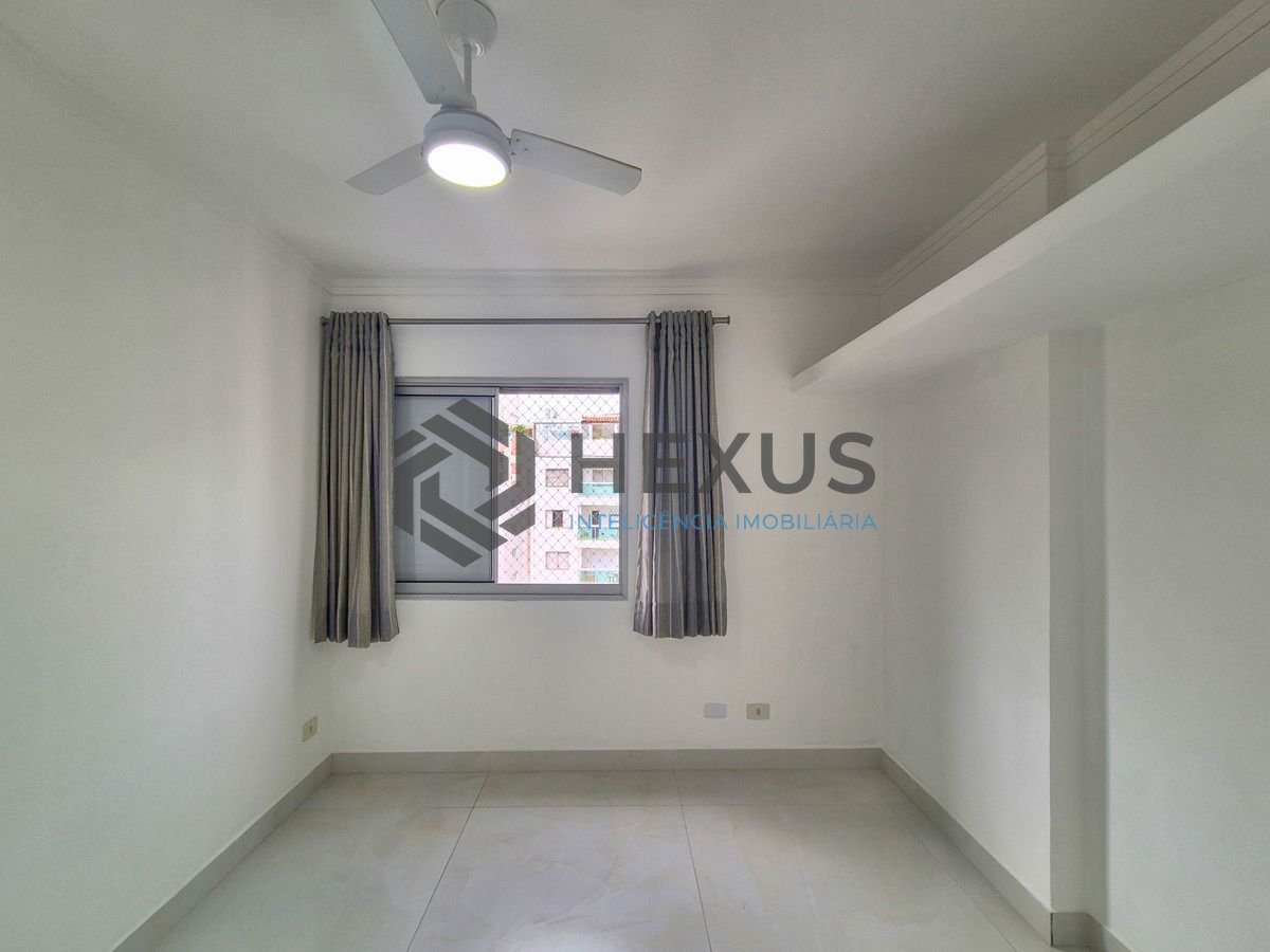 Foto 13 de Apartamento reformado a 1 quadra da praia nas Pitangueiras, Guarujá