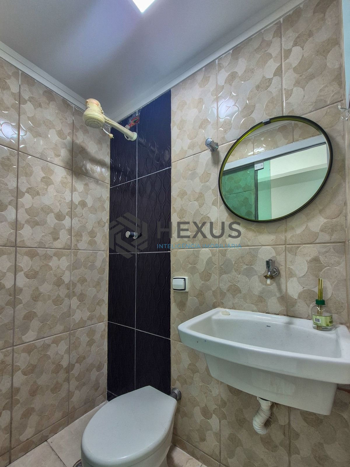 Foto 25 de Apartamento reformado a 1 quadra da praia nas Pitangueiras, Guarujá