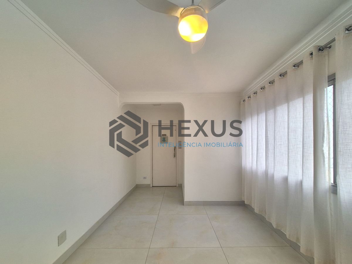 Foto 4 de Apartamento reformado a 1 quadra da praia nas Pitangueiras, Guarujá