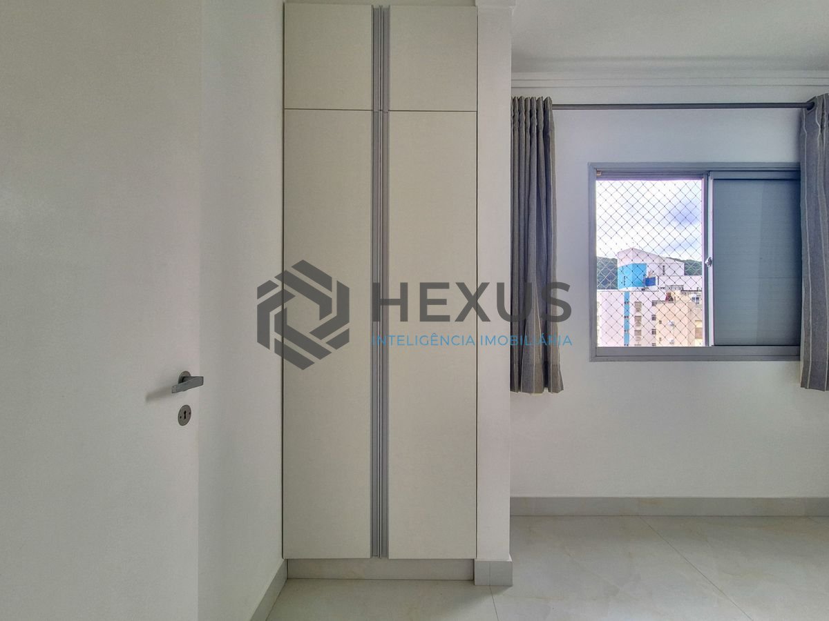 Foto 7 de Apartamento reformado a 1 quadra da praia nas Pitangueiras, Guarujá