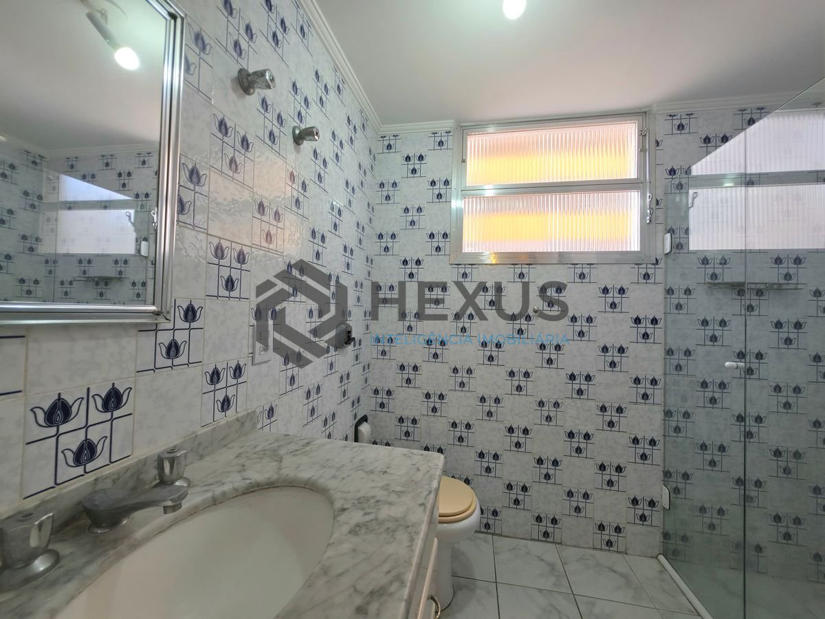 Foto 16 de Apartamento com varanda vista mar e lazer nas Pitangueiras, Guarujá