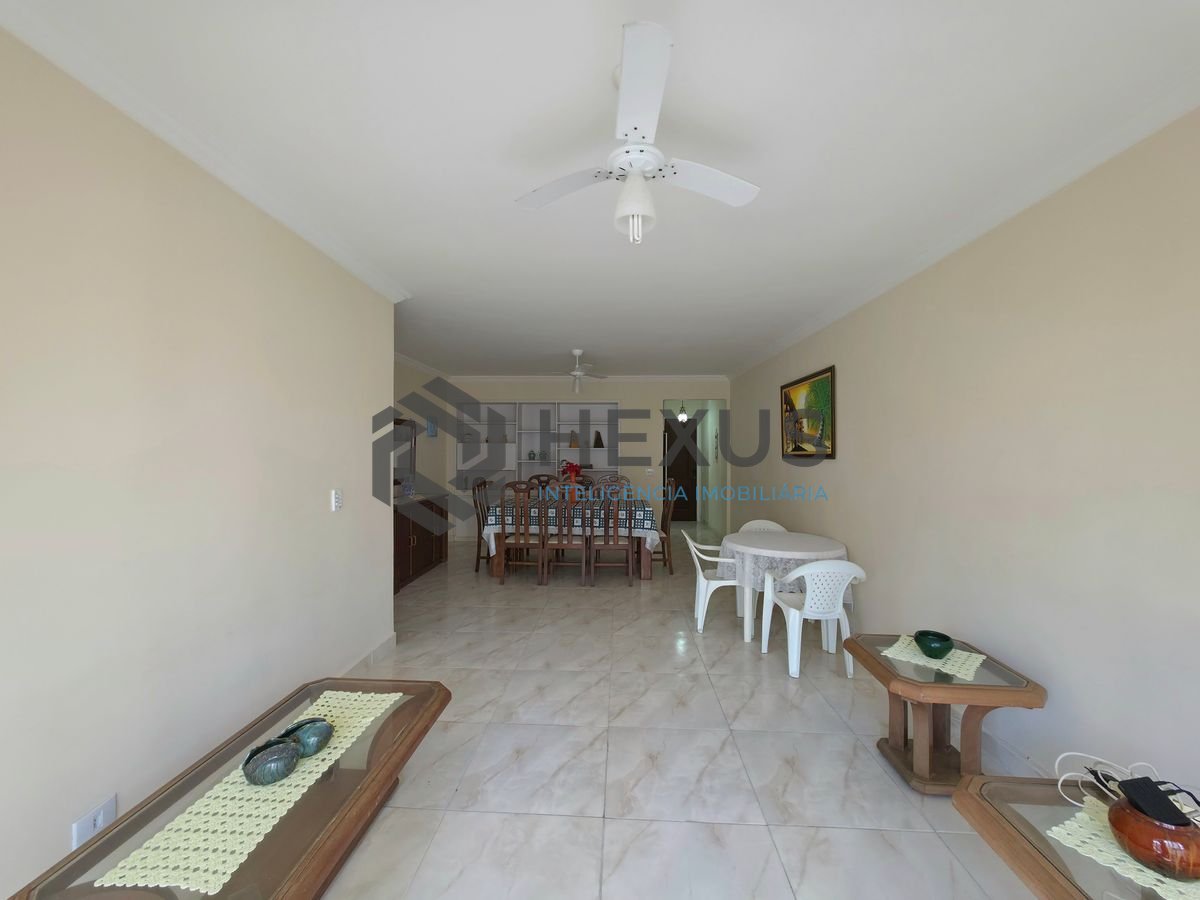 Foto 3 de Apartamento com varanda vista mar e lazer nas Pitangueiras, Guarujá
