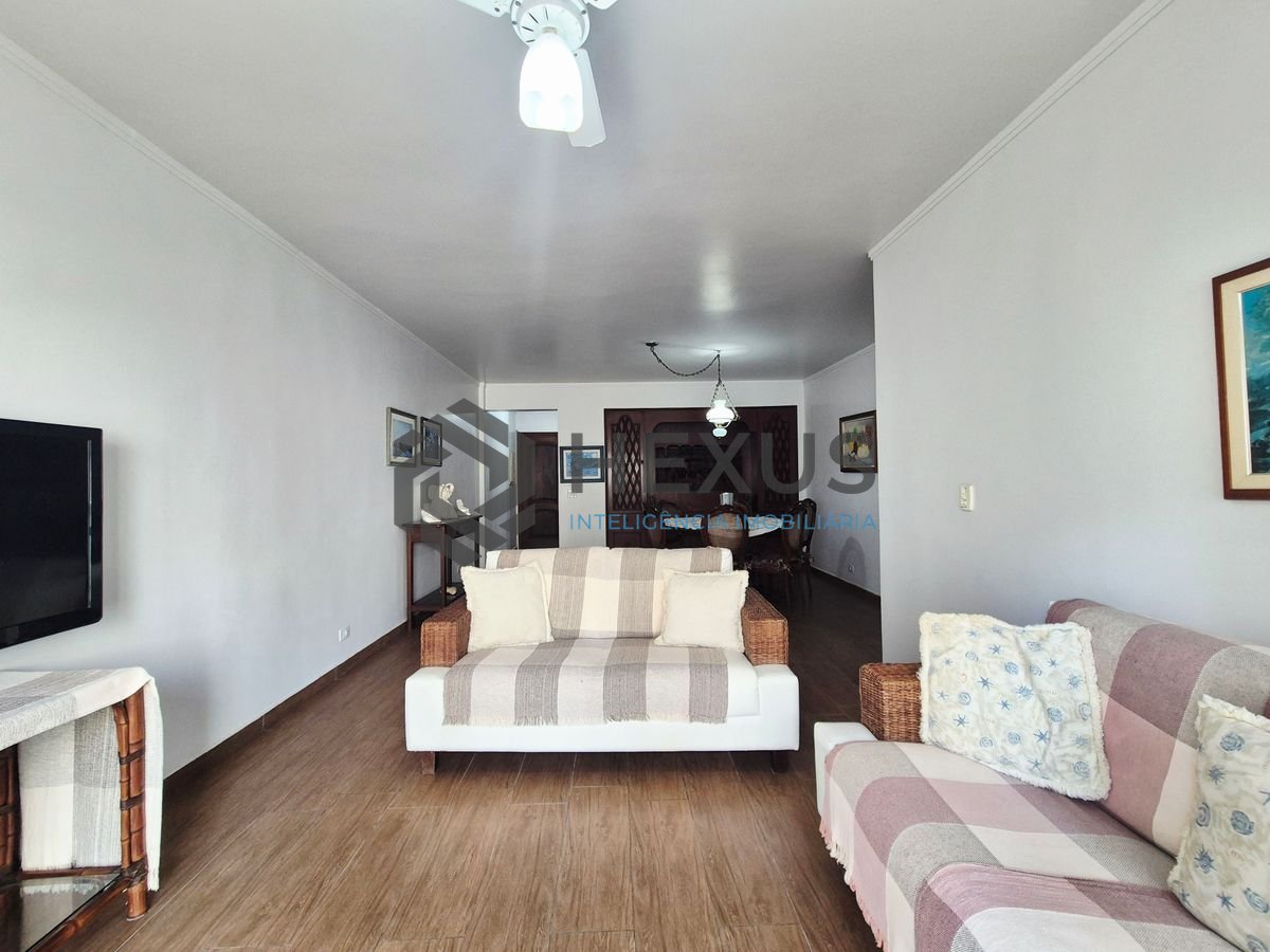 Foto 13 de Apartamento com varanda vista mar e lazer nas Pitangueiras, Guarujá