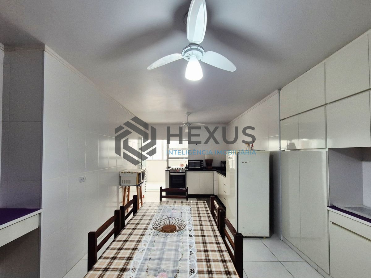 Foto 36 de Apartamento com varanda vista mar e lazer nas Pitangueiras, Guarujá