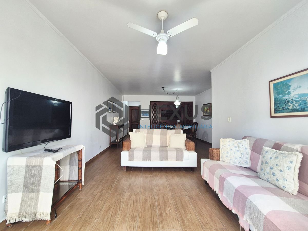 Foto 3 de Apartamento com varanda vista mar e lazer nas Pitangueiras, Guarujá