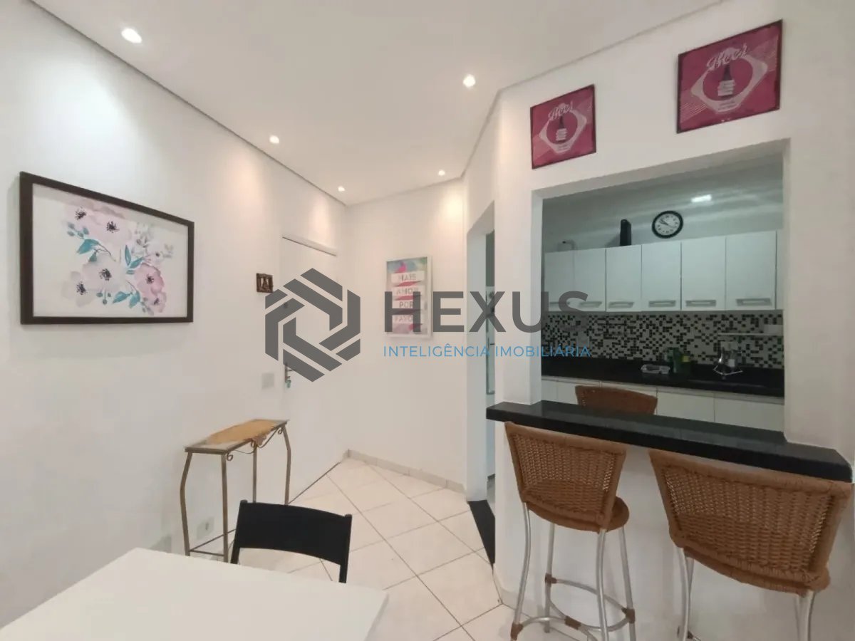 Foto 15 de Apartamento com varanda a 500m da praia na Enseada, Guarujá