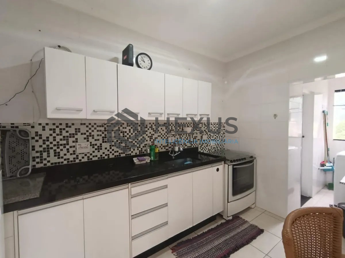 Foto 17 de Apartamento com varanda a 500m da praia na Enseada, Guarujá