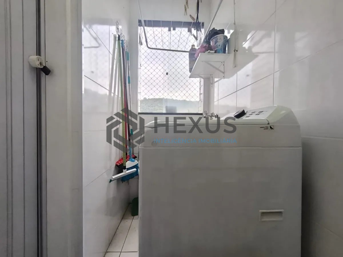 Foto 19 de Apartamento com varanda a 500m da praia na Enseada, Guarujá