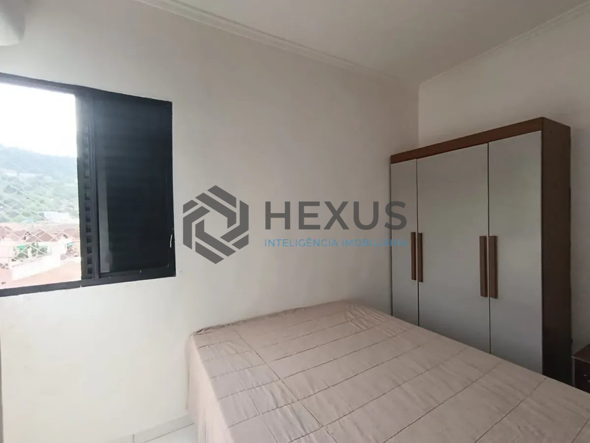 Foto 10 de Apartamento com varanda a 500m da praia na Enseada, Guarujá
