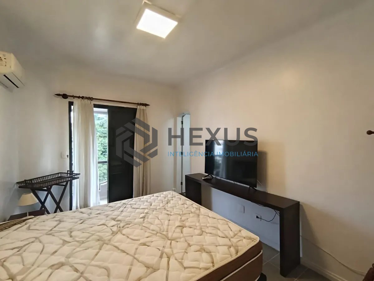 Foto 12 de Apartamento com varanda e lazer na Enseada, Guarujá