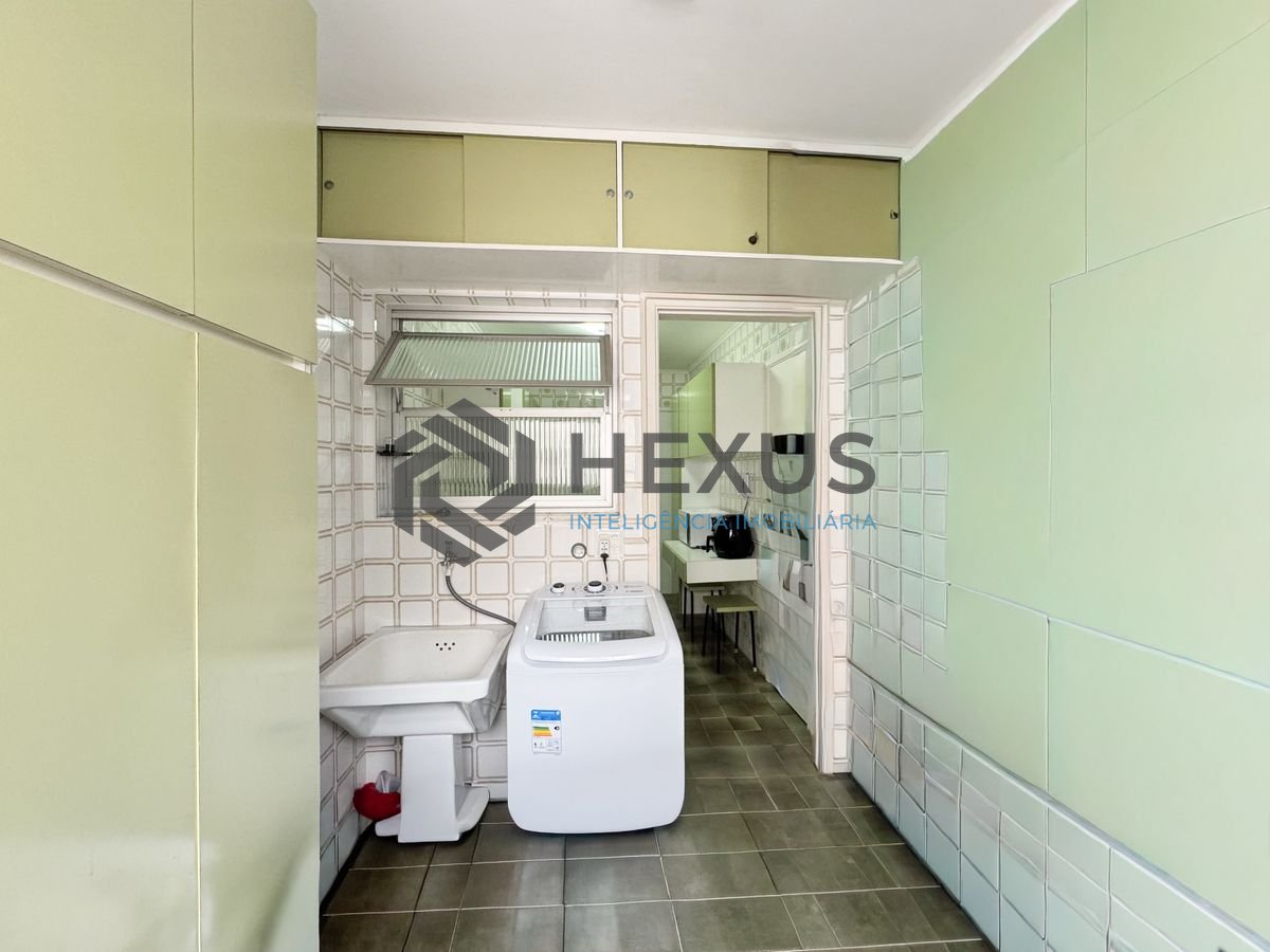 Foto 23 de Apartamento com varanda vista mar e lazer a 1 quadra da praia nas Pitangueiras, Guarujá