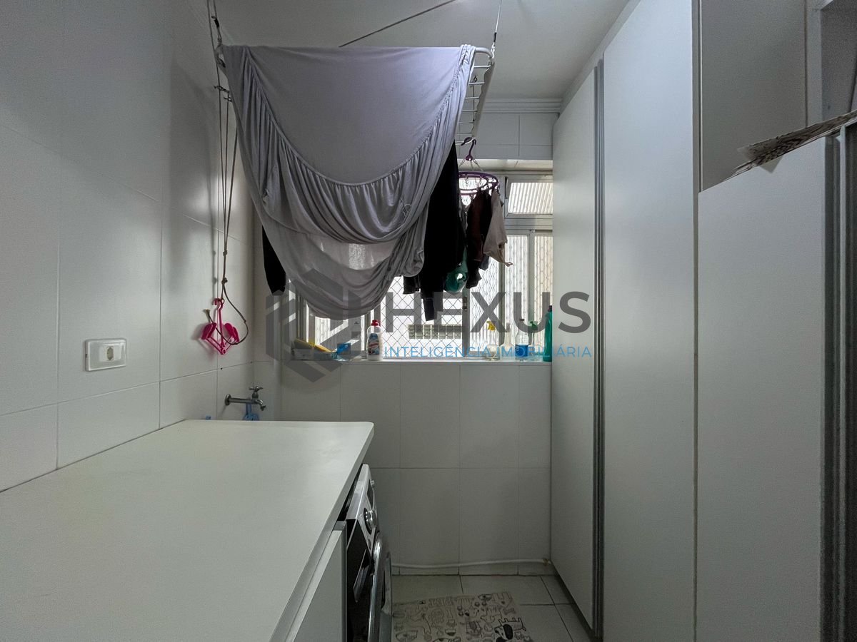 Foto 27 de Apartamento com varanda vista mar e lazer nas Pitangueiras, Guarujá