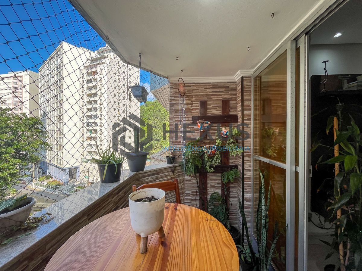 Foto 8 de Apartamento com varanda vista mar e lazer nas Pitangueiras, Guarujá