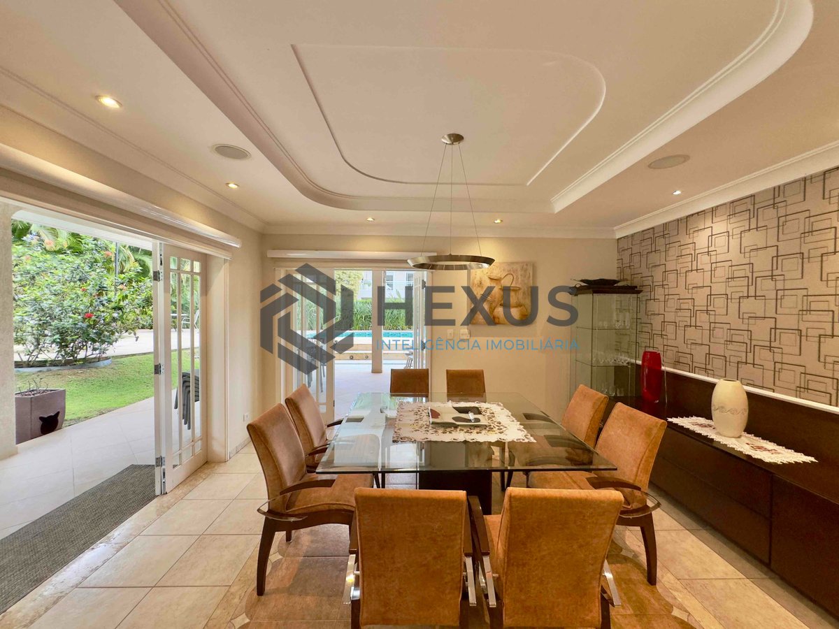Foto 19 de Casa reformada com varanda piscina e área gourmet no Granville na Praia da Enseada, Guaruja
