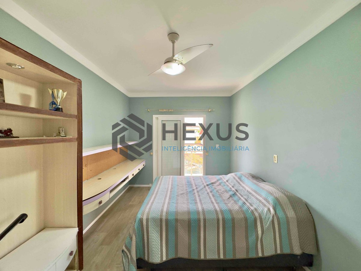 Foto 53 de Casa reformada com varanda piscina e área gourmet no Granville na Praia da Enseada, Guaruja
