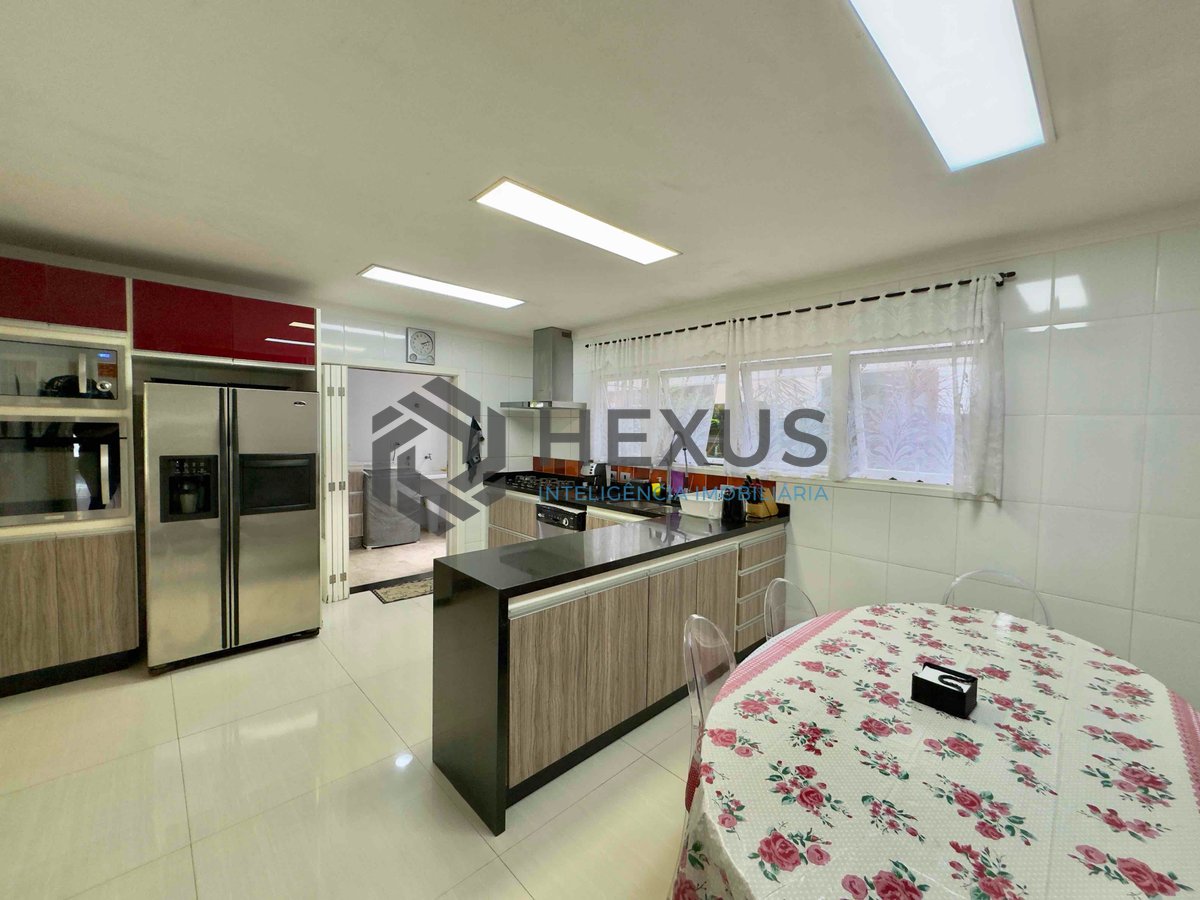 Foto 64 de Casa reformada com varanda piscina e área gourmet no Granville na Praia da Enseada, Guaruja