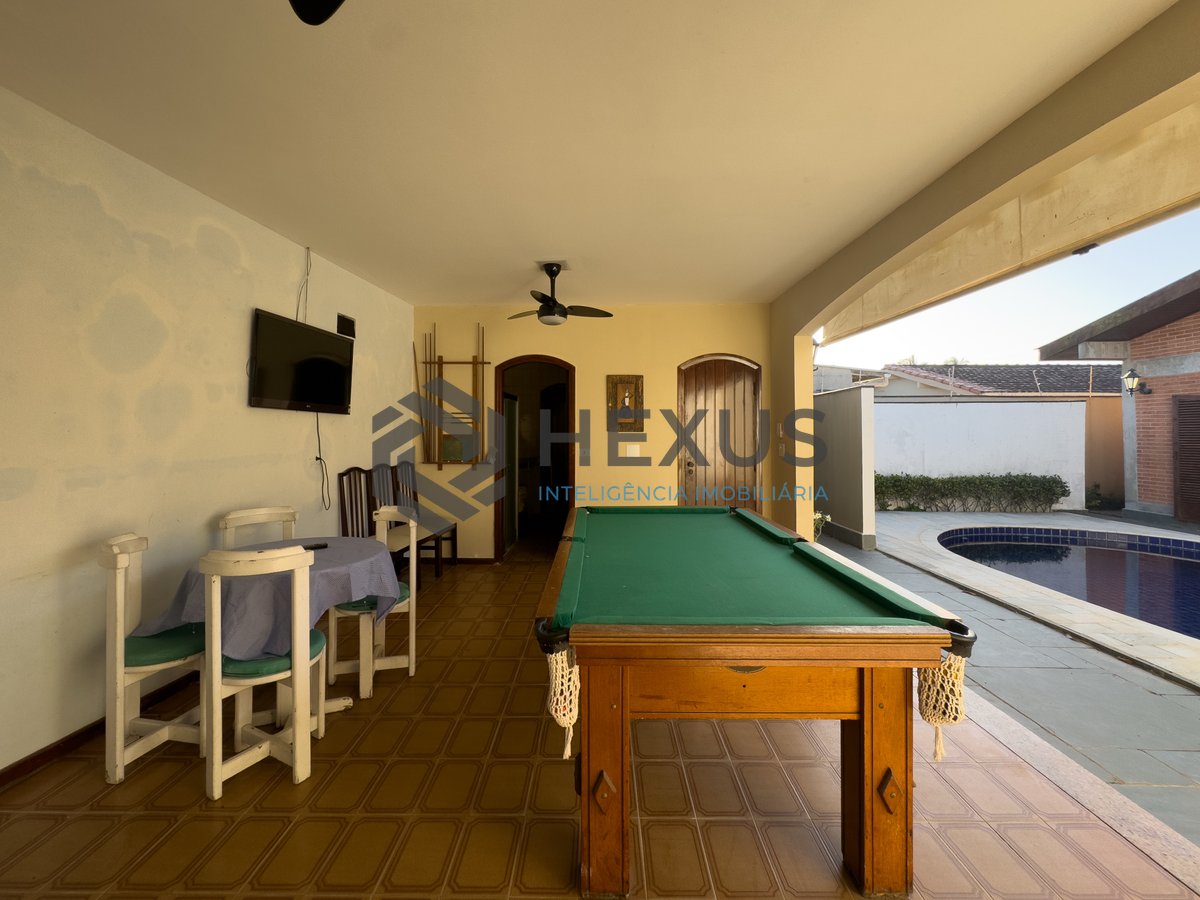 Foto 36 de Casa com piscina e churrasqueira na Praia da Enseada, Guaruja