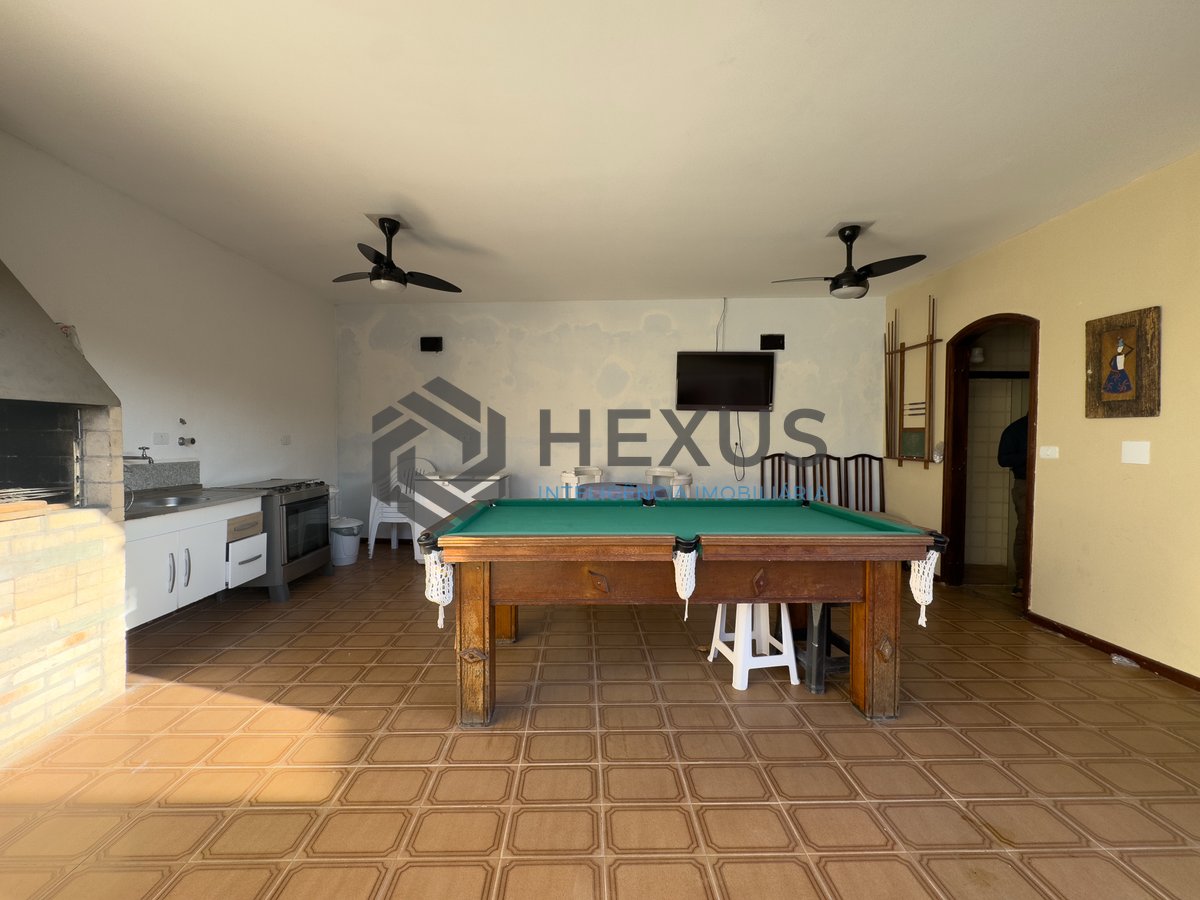Foto 5 de Casa com piscina e churrasqueira na Praia da Enseada, Guaruja
