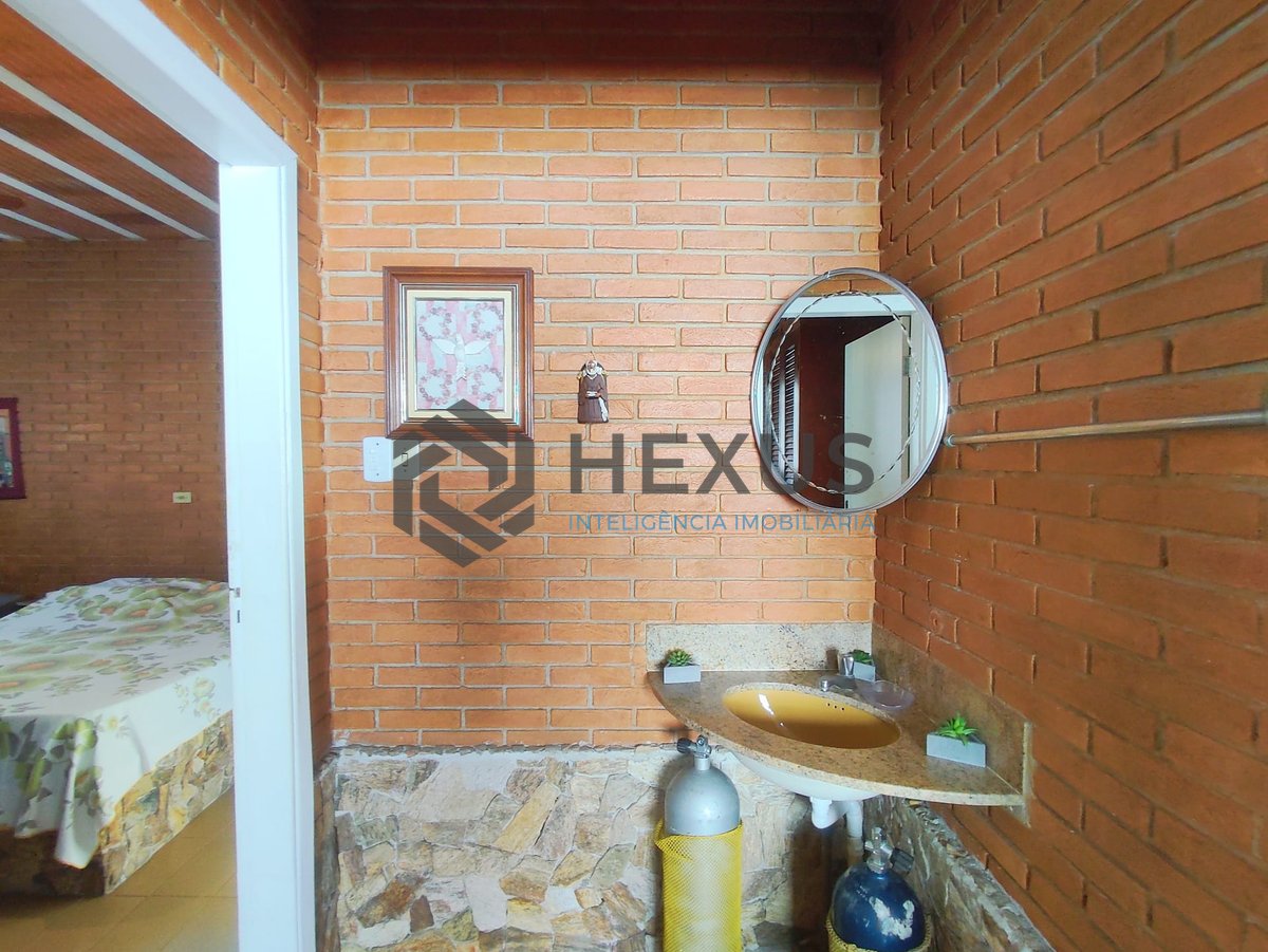 Foto 23 de Casa plana com piscina, área gourmet e edícula a venda na Praia do Guaiuba, Guaruja