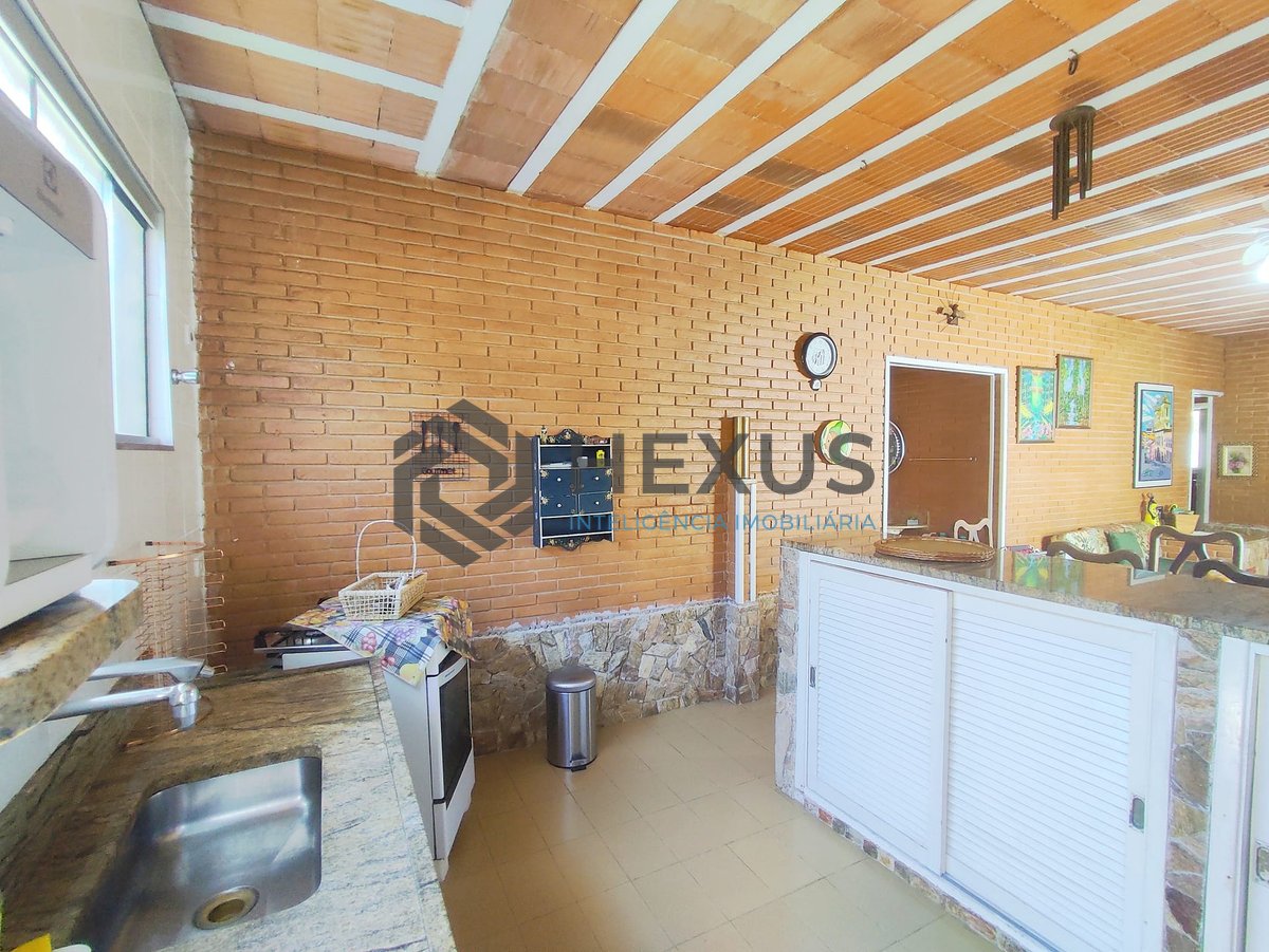 Foto 26 de Casa plana com piscina, área gourmet e edícula a venda na Praia do Guaiuba, Guaruja
