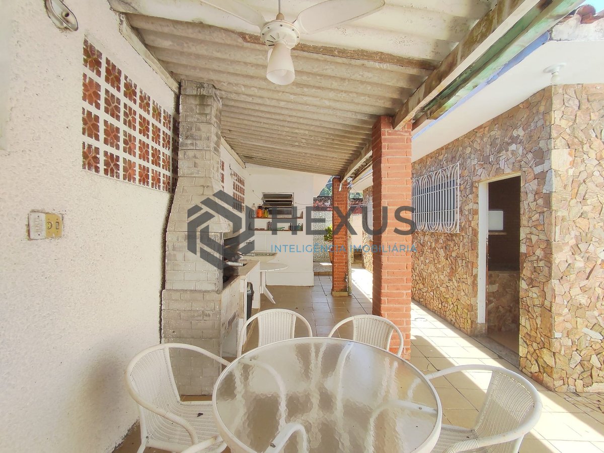 Foto 30 de Casa plana com piscina, área gourmet e edícula a venda na Praia do Guaiuba, Guaruja
