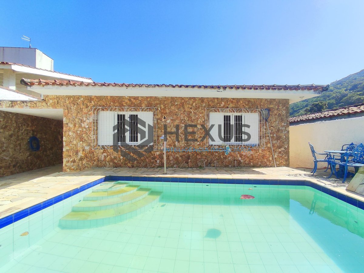 Foto 33 de Casa plana com piscina, área gourmet e edícula a venda na Praia do Guaiuba, Guaruja