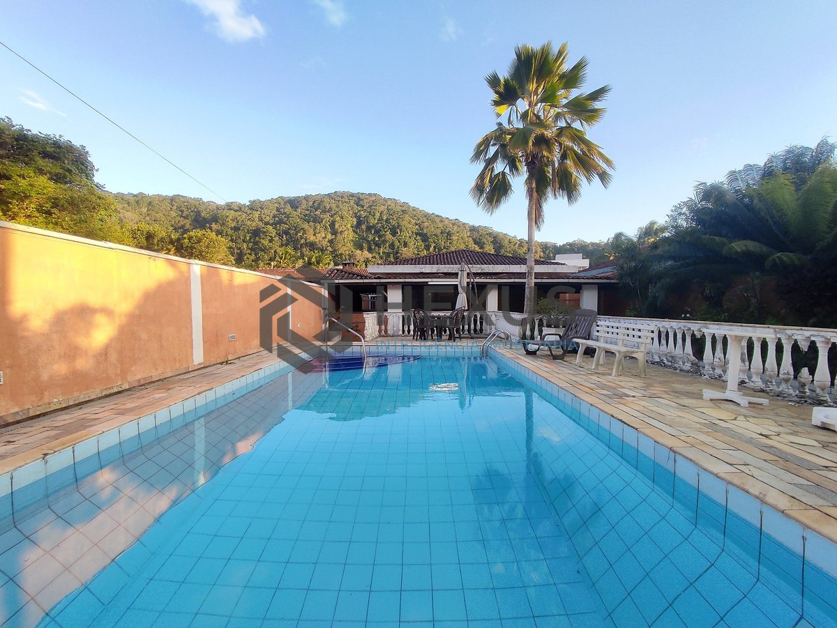 Foto 27 de Casa com lazer, piscina e churrasqueira na Praia do Guaiuba, Guaruja