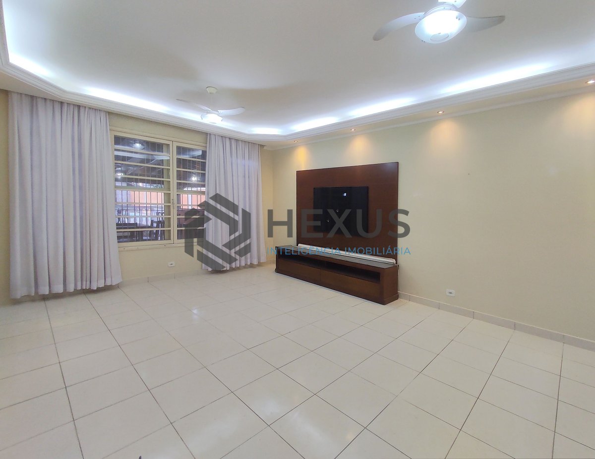 Foto 6 de Casa com lazer, piscina e churrasqueira na Praia do Guaiuba, Guaruja