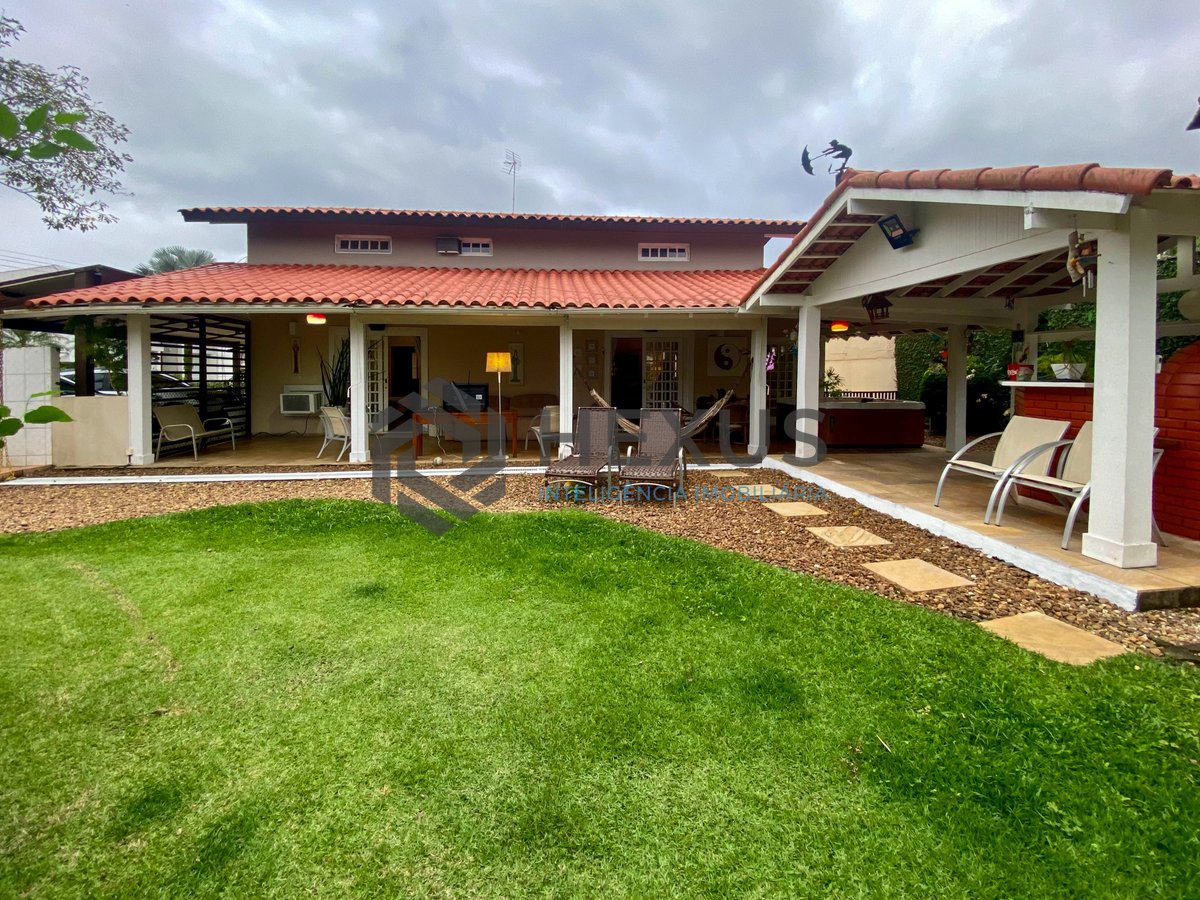 Foto 3 de Casa em condomínio fechado na Praia do Pernambuco, Guaruja