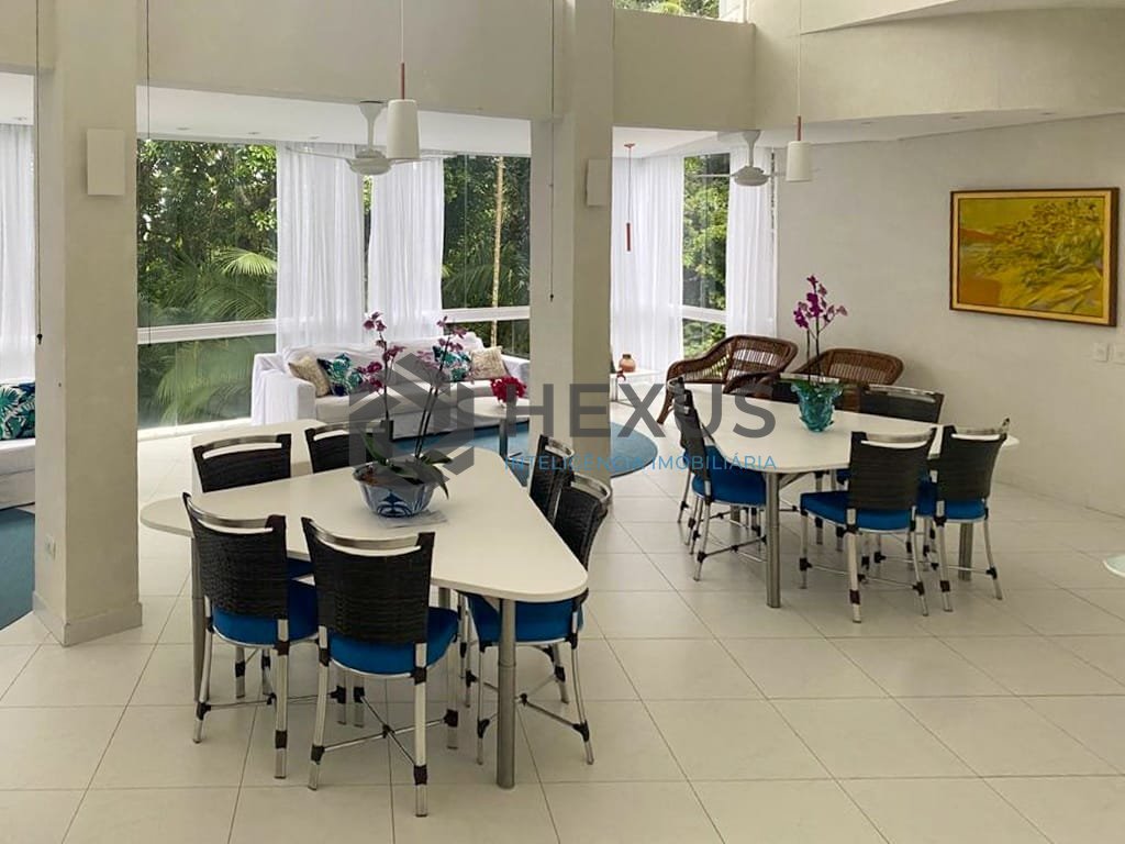Foto 12 de Casa luxuosa de alto padrão no Condomínio Iporanga, Guaruja