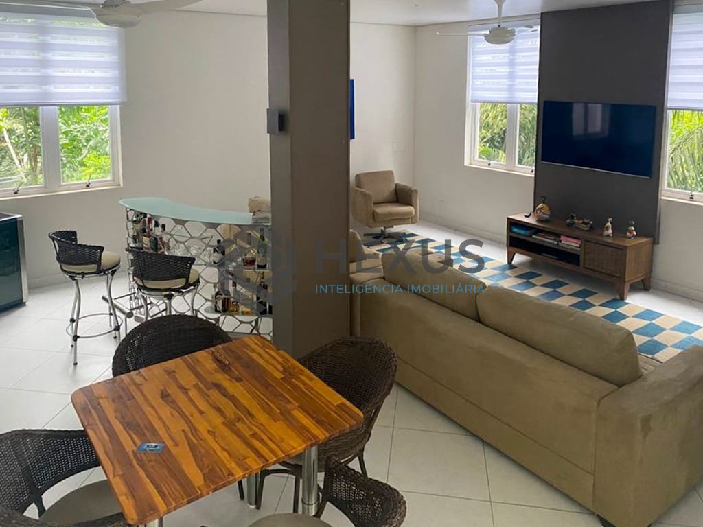 Foto 18 de Casa luxuosa de alto padrão no Condomínio Iporanga, Guaruja