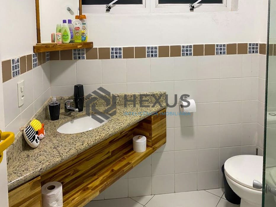 Foto 34 de Casa luxuosa de alto padrão no Condomínio Iporanga, Guaruja