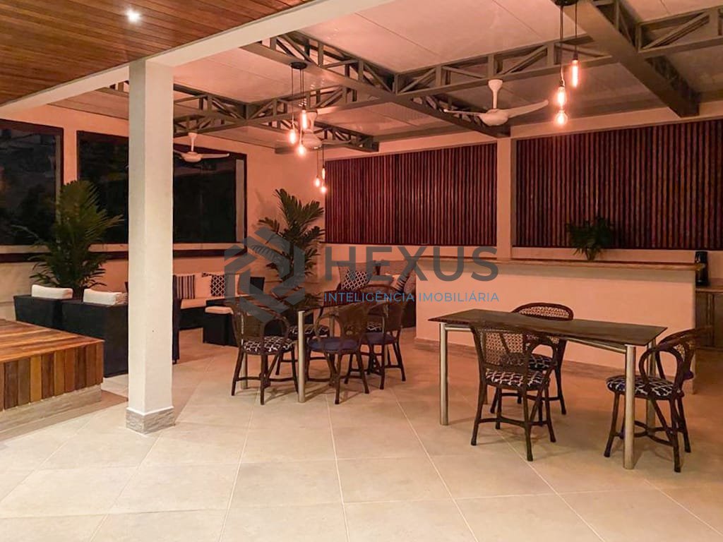 Foto 53 de Casa luxuosa de alto padrão no Condomínio Iporanga, Guaruja
