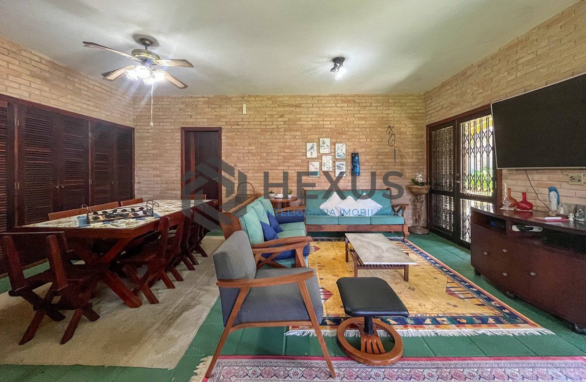 Foto 16 de Casa perfeita para pousada ou retiro no Jardim Guaiuba, Guaruja