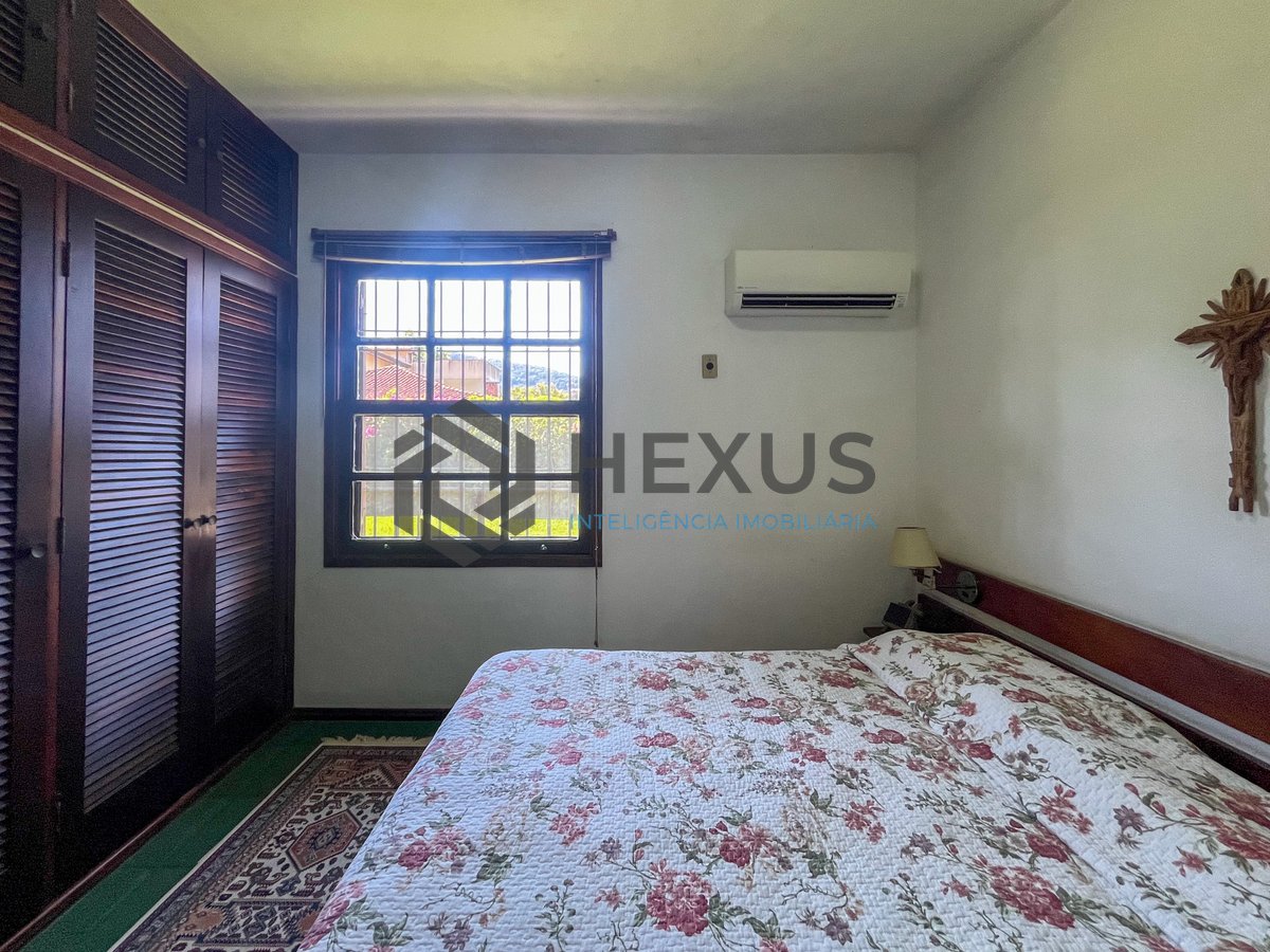Foto 29 de Casa perfeita para pousada ou retiro no Jardim Guaiuba, Guaruja