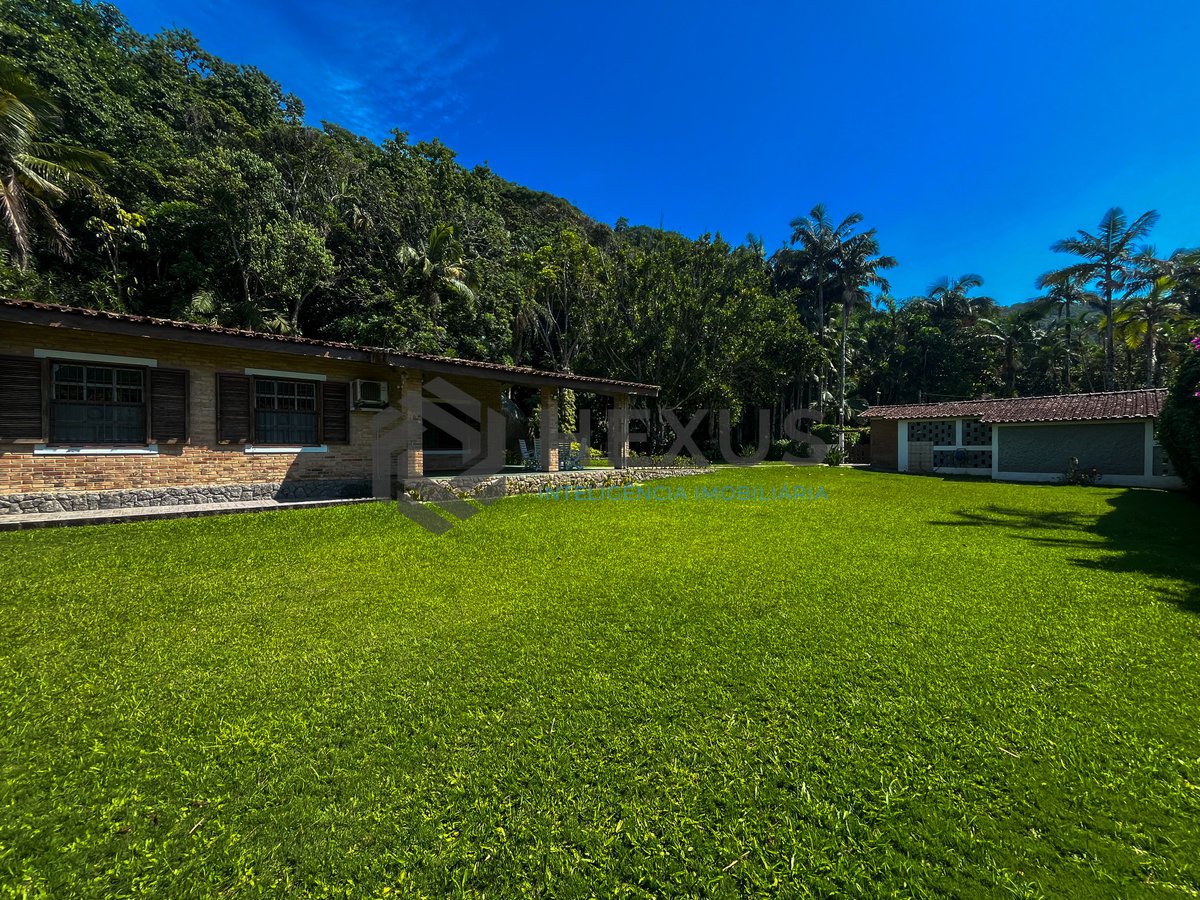Foto 40 de Casa perfeita para pousada ou retiro no Jardim Guaiuba, Guaruja