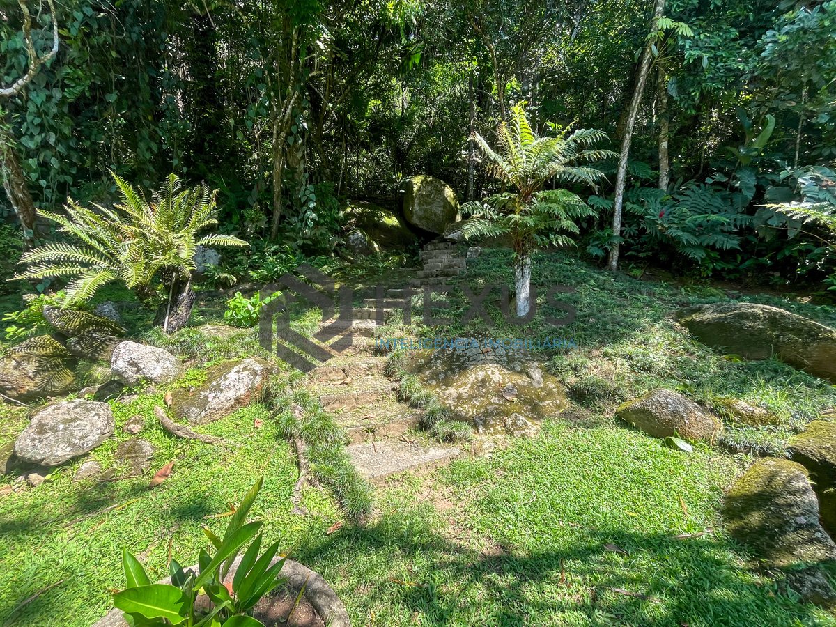 Foto 43 de Casa perfeita para pousada ou retiro no Jardim Guaiuba, Guaruja