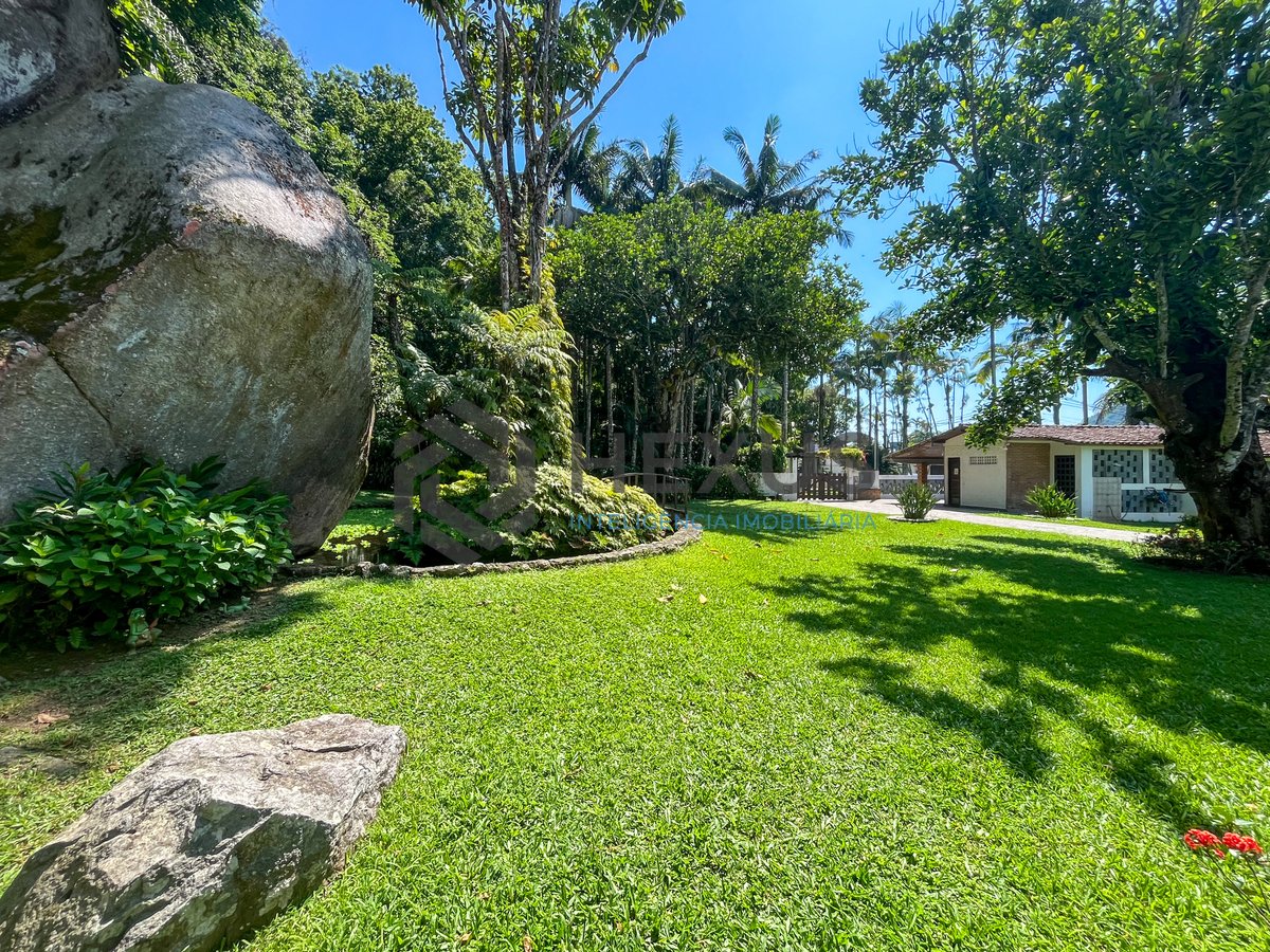 Foto 45 de Casa perfeita para pousada ou retiro no Jardim Guaiuba, Guaruja