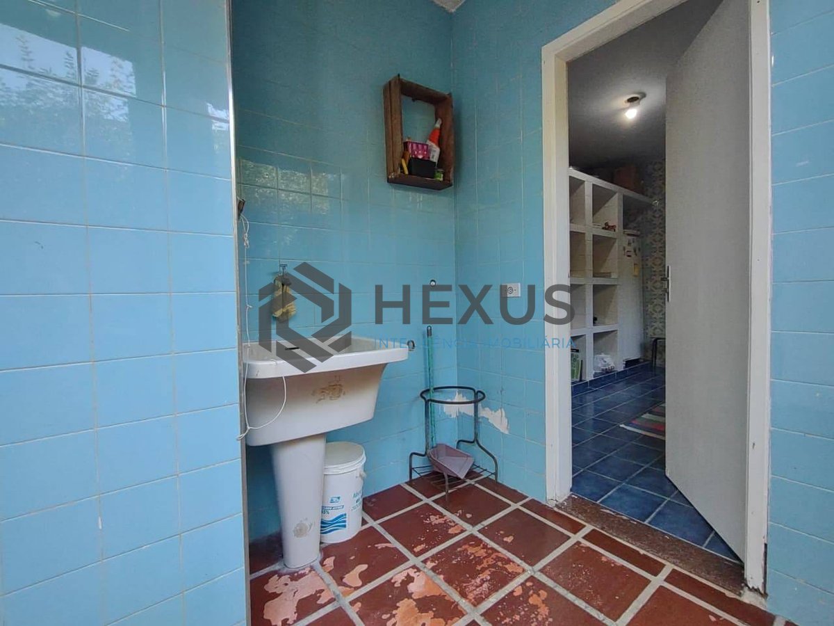Foto 16 de Casa com edícula e área gourmet no Jardim Albamar, Guaruja