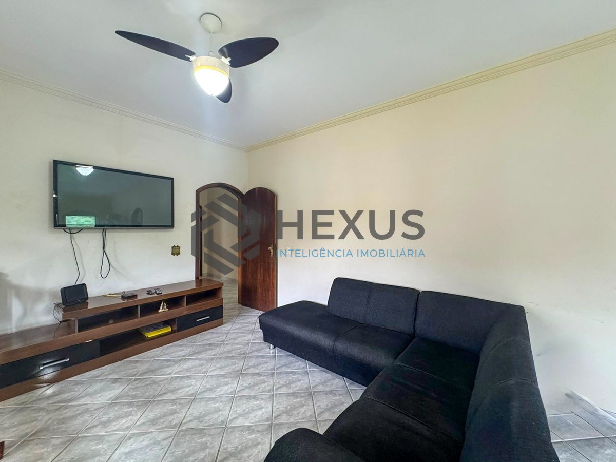 Foto 42 de Casa com piscina e churrasqueira no Jardim Albamar, Guaruja