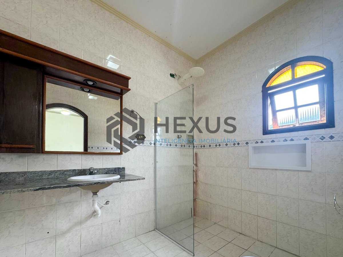 Foto 50 de Casa com piscina e churrasqueira no Jardim Albamar, Guaruja