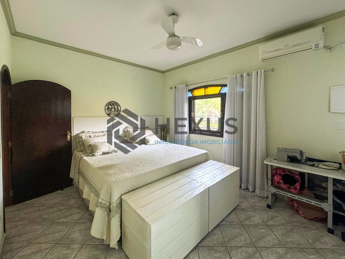 Foto 54 de Casa com piscina e churrasqueira no Jardim Albamar, Guaruja