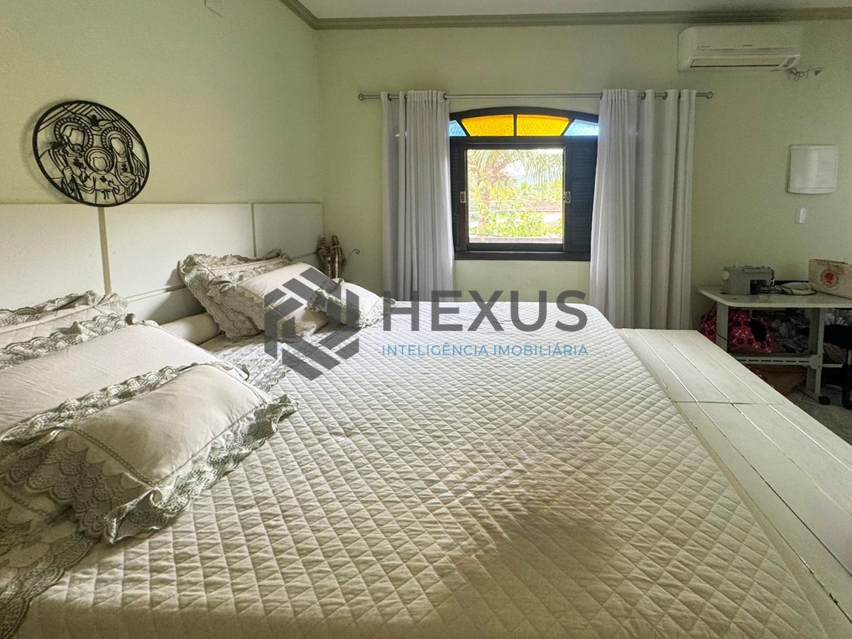 Foto 55 de Casa com piscina e churrasqueira no Jardim Albamar, Guaruja
