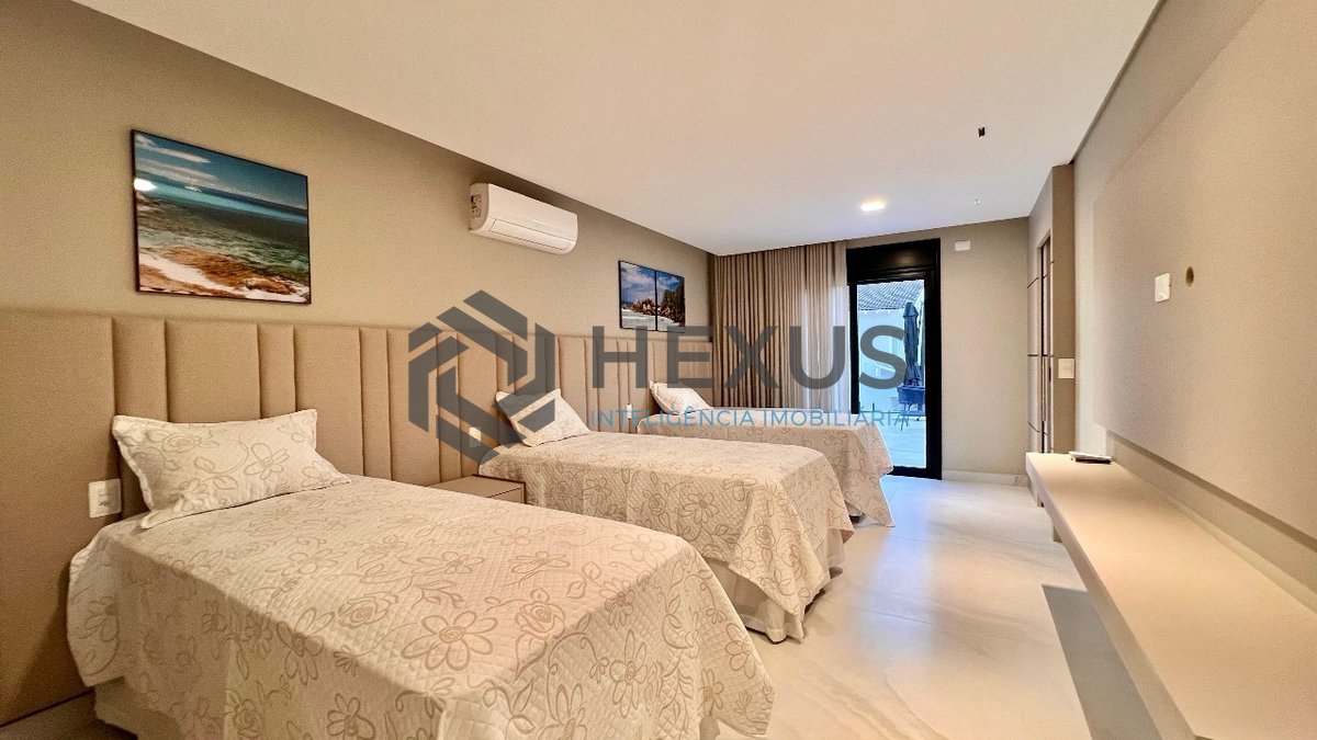 Foto 43 de Casa nova reformada com piscina e área gourmet no Acapulco, Guaruja